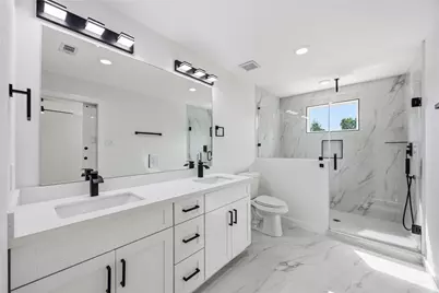 6610 Ezzard Charles Lane #A/B, Houston, TX 77091 - Photo 25