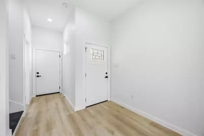 6610 Ezzard Charles Lane #A/B, Houston, TX 77091 - Photo 5