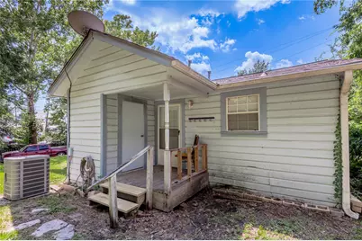 1015 Avenue J, Huntsville, TX 77320 - Photo 23