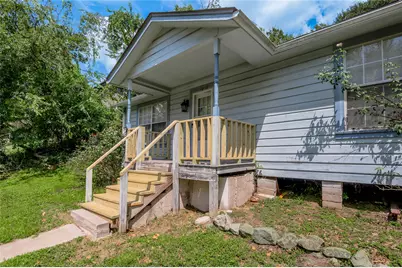 1015 Avenue J, Huntsville, TX 77320 - Photo 3