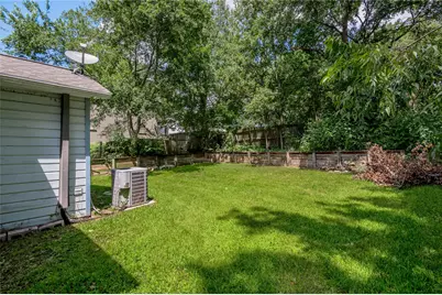 1015 Avenue J, Huntsville, TX 77320 - Photo 21