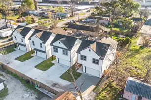 1304 Duff Ln, Houston, TX 77022 - Photo 33