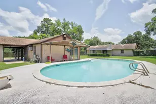 635 W Church St, Centerville, TX 75833 - Photo 21