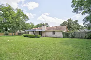 635 W Church St, Centerville, TX 75833 - Photo 31