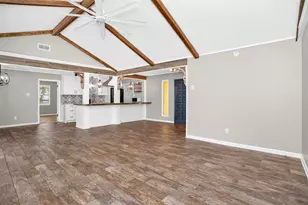 635 W Church St, Centerville, TX 75833 - Photo 7