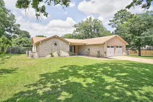 635 W Church St, Centerville, TX 75833 - Photo 33