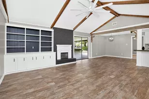 635 W Church St, Centerville, TX 75833 - Photo 3