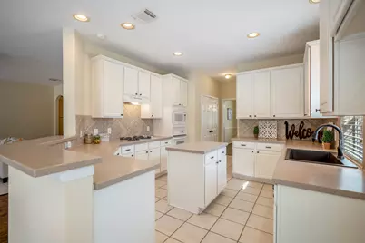 5807 Sequoia Trace Court, Spring, TX 77379 - Photo 11