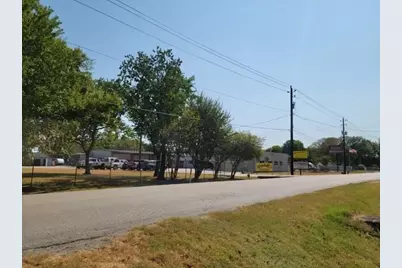 803 W Archer Road, Baytown, TX 77521 - Photo 3