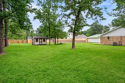 25802 Maplewood Drive, Spring, TX 77386 - Photo 5