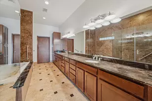 1533 Nevada St, Houston, TX 77006 - Photo 19