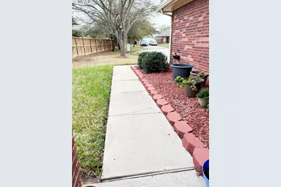 3439 Princeton Point Court, Houston, TX 77047 - Photo 3