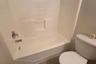 9702 Coyote Creek Dr, Houston, TX 77095 - Photo 11