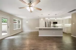 101 N Villa Oaks Dr, Spring, TX 77382 - Photo 9