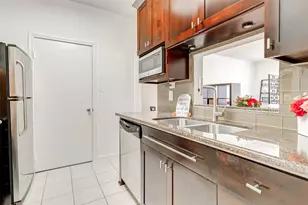 2475 Underwood St, Houston, TX 77030 - Photo 17