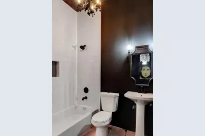 3617 Avenue Q 1/2, Galveston, TX 77550 - Photo 7