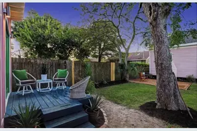 3617 Avenue Q 1/2, Galveston, TX 77550 - Photo 9