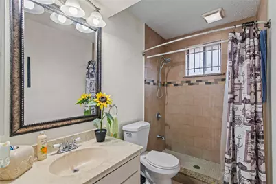 11515 Ensbrook Drive, Houston, TX 77099 - Photo 15