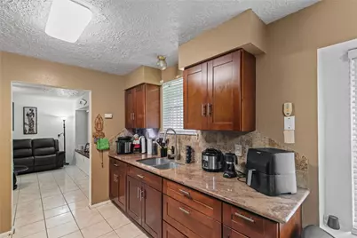 11515 Ensbrook Drive, Houston, TX 77099 - Photo 7