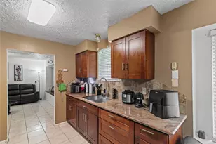 11515 Ensbrook Dr, Houston, TX 77099 - Photo 7