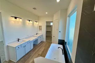 413 Lone Ranger Dr, Montgomery, TX 77316 - Photo 11