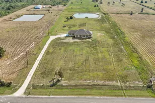 2256 W Bayshore Rd, Anahuac, TX 77514 - Photo 33