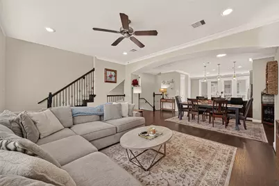 10811 Kyler Oaks Place, Houston, TX 77043 - Photo 3