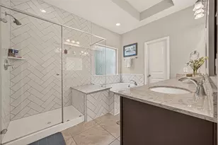 10811 Kyler Oaks Pl, Houston, TX 77043 - Photo 19