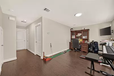 10811 Kyler Oaks Place, Houston, TX 77043 - Photo 29