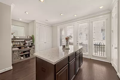 10811 Kyler Oaks Place, Houston, TX 77043 - Photo 13