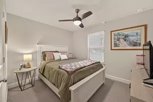 10811 Kyler Oaks Pl, Houston, TX 77043 - Photo 23