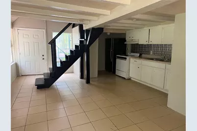 900 Mohawk Drive #8, Montgomery, TX 77316 - Photo 3