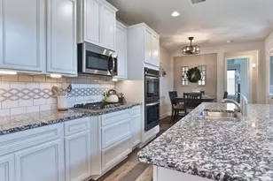 2810 Bluesage Bluff Dr, Richmond, TX 77406 - Photo 17