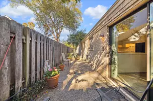 306 Commodore Way, Houston, TX 77079 - Photo 29