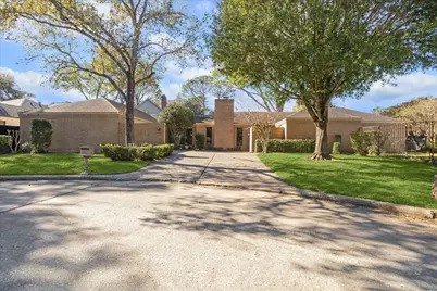 306 Commodore Way, Houston, TX 77079 - Photo 1