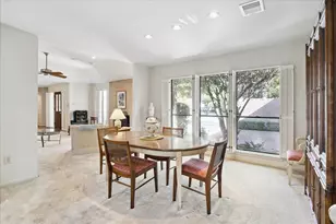 306 Commodore Way, Houston, TX 77079 - Photo 11