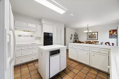 306 Commodore Way, Houston, TX 77079 - Photo 15