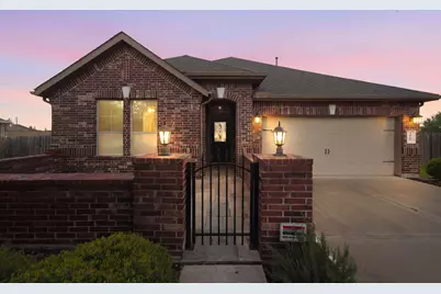 3927 Kellys Falls Lane, Katy, TX 77494 - Photo 1