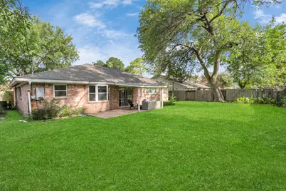 2718 Lazy Spring Drive, Houston, TX 77080 - Photo 23