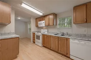 1323 Avenue E, Huntsville, TX 77340 - Photo 5