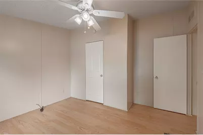 1323 Avenue E, Huntsville, TX 77340 - Photo 17