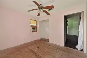 25080 Lakeshore Dr, Splendora, TX 77372 - Photo 17