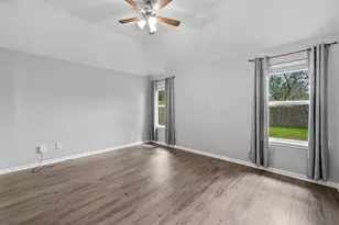 16790 N Rail Dr, Conroe, TX 77385 - Photo 13