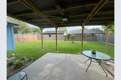 10916 Mulberry Court, La Porte, TX 77571 - Photo 3