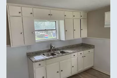 805 E Calhoun Street, El Campo, TX 77437 - Photo 11