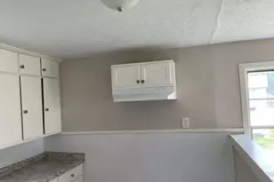 805 E Calhoun St, El Campo, TX 77437 - Photo 11