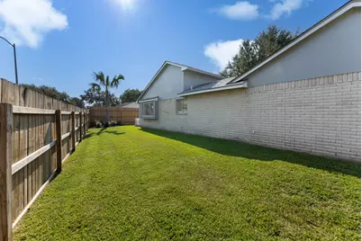 7710 Breda Drive, Baytown, TX 77521 - Photo 47