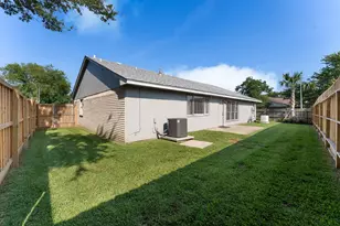 7710 Breda Dr, Baytown, TX 77521 - Photo 45