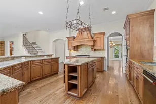 3903 Purdue St, Houston, TX 77005 - Photo 9