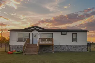 72 Rosebud Ln, Gonzales, TX 78629 - Photo 1